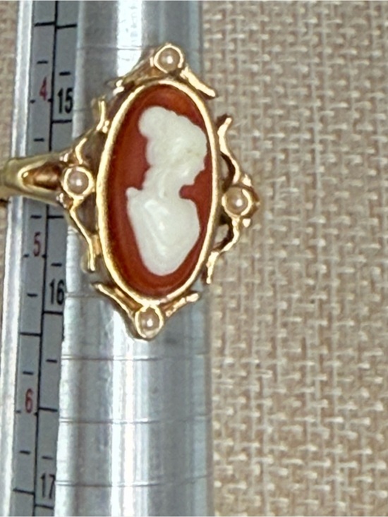 Avon Jewelry - vintage Avon cameo ring Victorian revival gold tone faux Pearl
